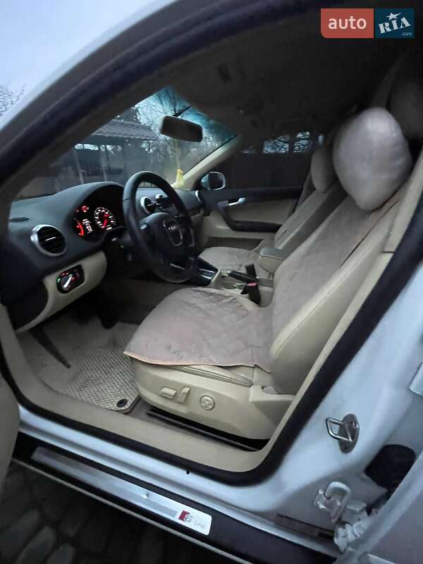 Хэтчбек Audi A3 2012 в Львове фото 16 Хэтчбек Audi A3 2012 в Львове
