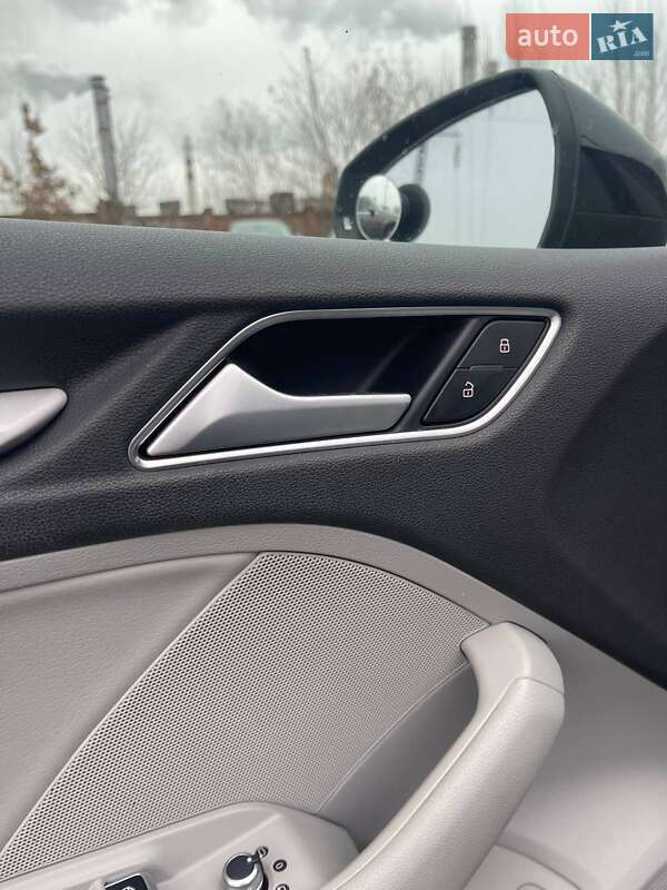 Седан Audi A3 2015 в Львове фото 12 Седан Audi A3 2015 в Львове