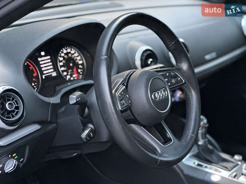 Седан Audi A3 2018 в Киеве фото 24 Седан Audi A3 2018 в Киеве