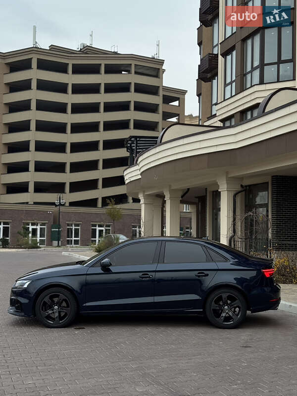Седан Audi A3 2017 в Киеве фото 11 Седан Audi A3 2017 в Киеве