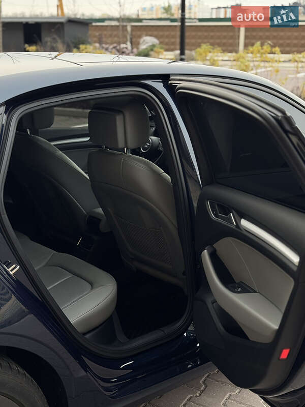 Седан Audi A3 2017 в Киеве фото 15 Седан Audi A3 2017 в Киеве