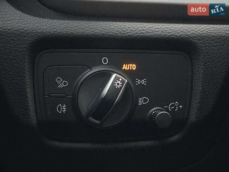 Седан Audi A3 2018 в Киеве фото 32 Седан Audi A3 2018 в Киеве