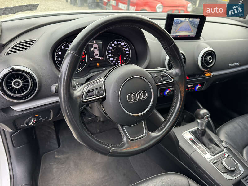 Седан Audi A3 2015 в Ивано-Франковске