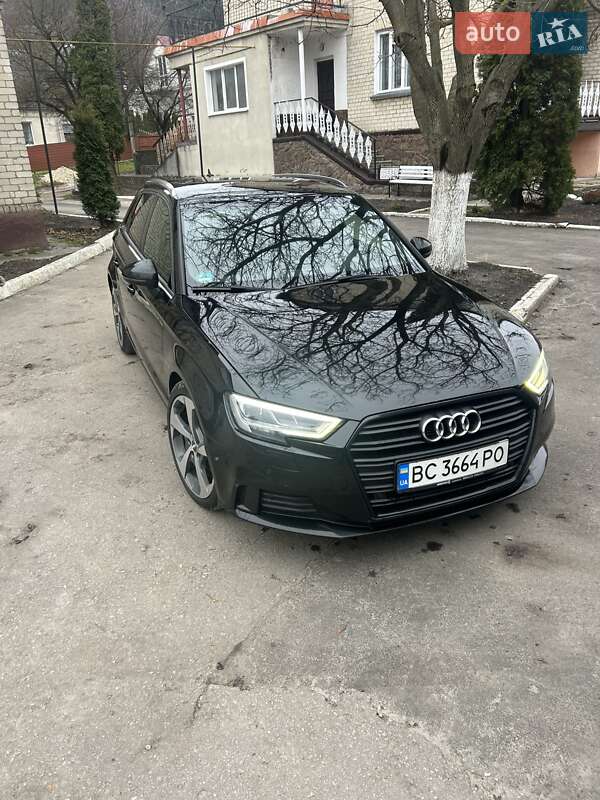 Хэтчбек Audi A3 2017 в Львове