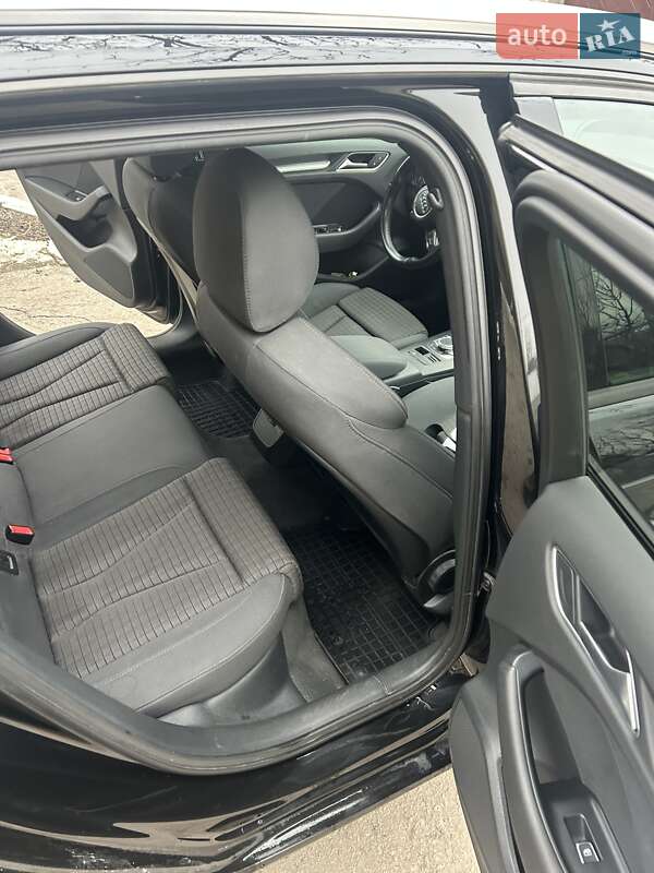 Хэтчбек Audi A3 2017 в Львове