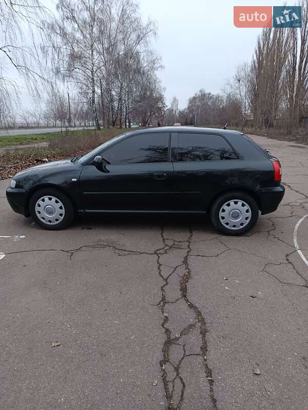 Хэтчбек Audi A3 2002 в Черкассах