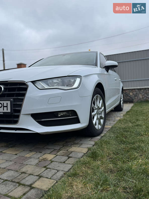 Хэтчбек Audi A3 2016 в Белой Церкви