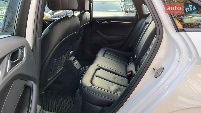 Седан Audi A3 2015 в Киеве фото 10 Седан Audi A3 2015 в Киеве
