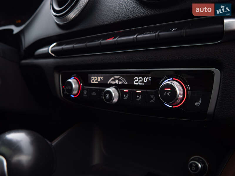 Седан Audi A3 2016 в Львове