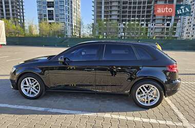 Хэтчбек Audi A3 2014 в Киеве