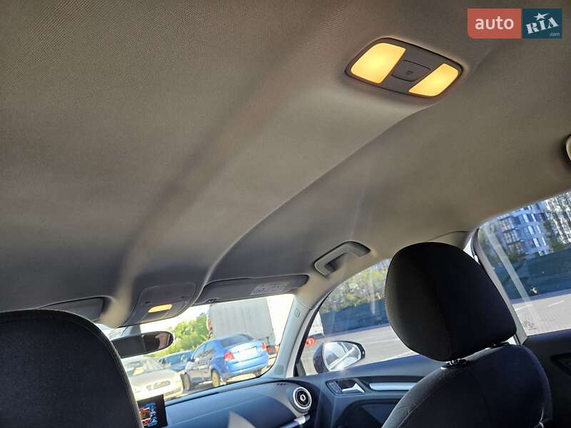 Хэтчбек Audi A3 2014 в Киеве