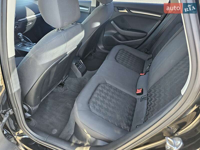 Хэтчбек Audi A3 2014 в Киеве