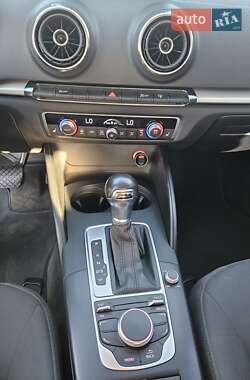Хэтчбек Audi A3 2014 в Киеве