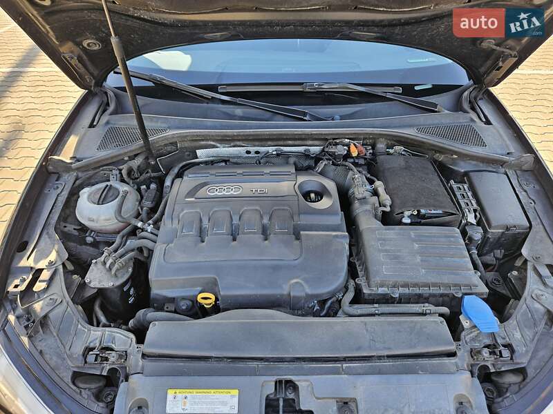 Хэтчбек Audi A3 2014 в Киеве
