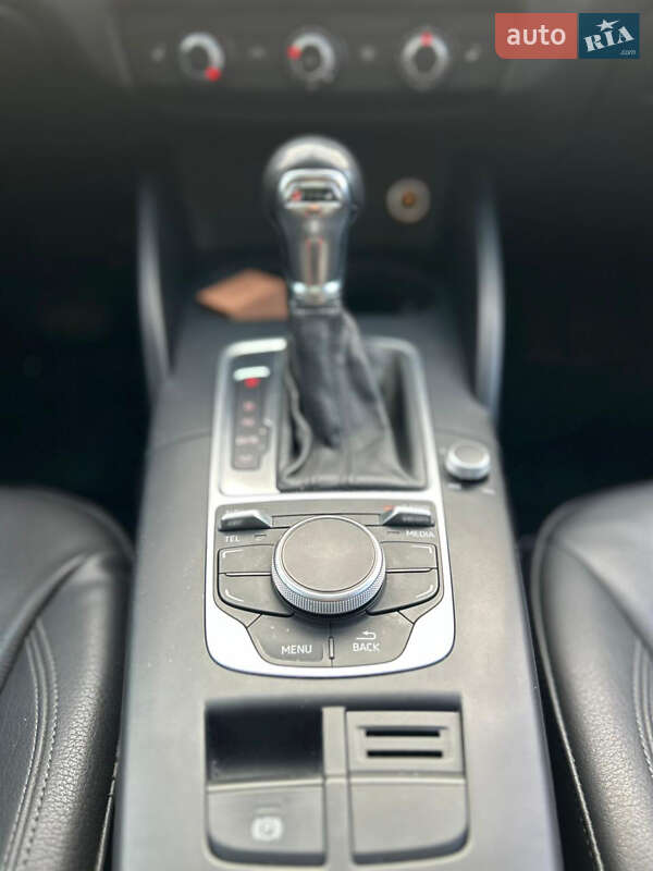 Седан Audi A3 2014 в Хмельницком