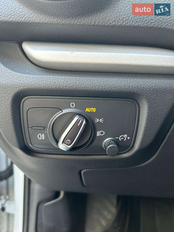 Седан Audi A3 2014 в Хмельницком