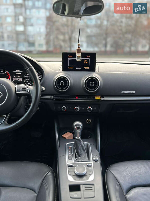 Седан Audi A3 2014 в Хмельницком