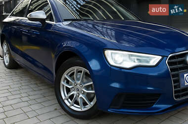Седан Audi A3 2015 в Ивано-Франковске