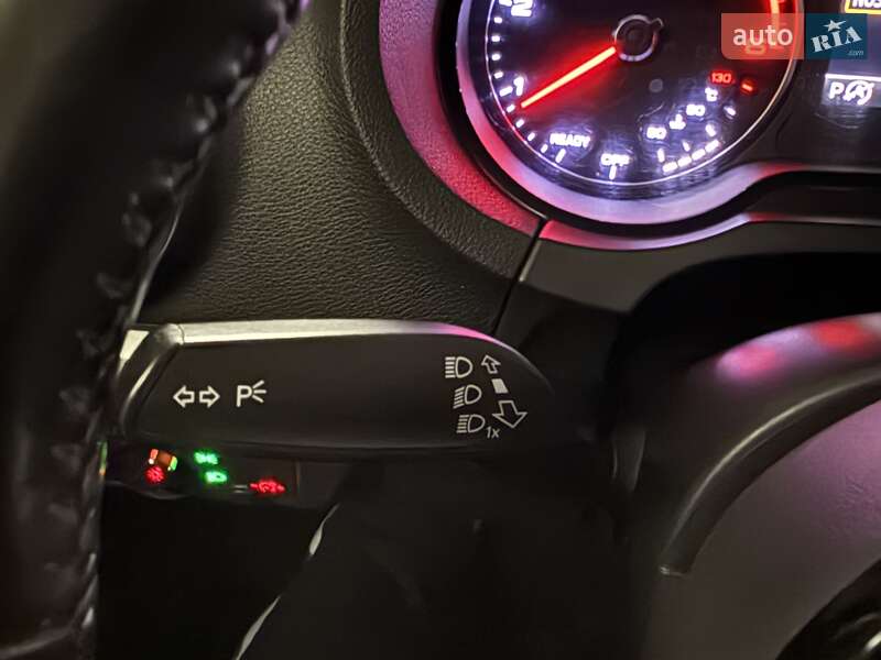 Хэтчбек Audi A3 2016 в Киеве