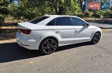 Седан Audi A3 2017 в Одессе