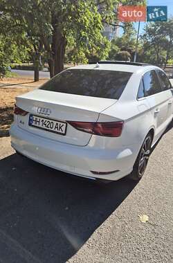 Седан Audi A3 2017 в Одессе