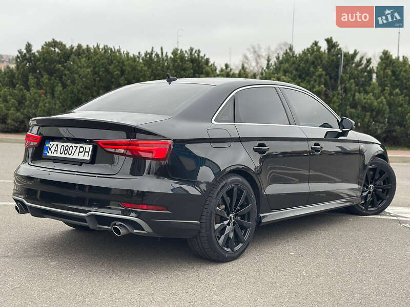 Седан Audi A3 2019 в Киеве