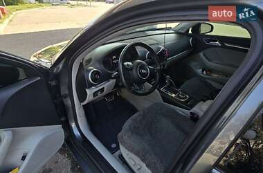 Седан Audi A3 2014 в Ивано-Франковске
