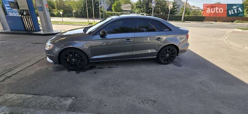 Седан Audi A3 2014 в Ивано-Франковске