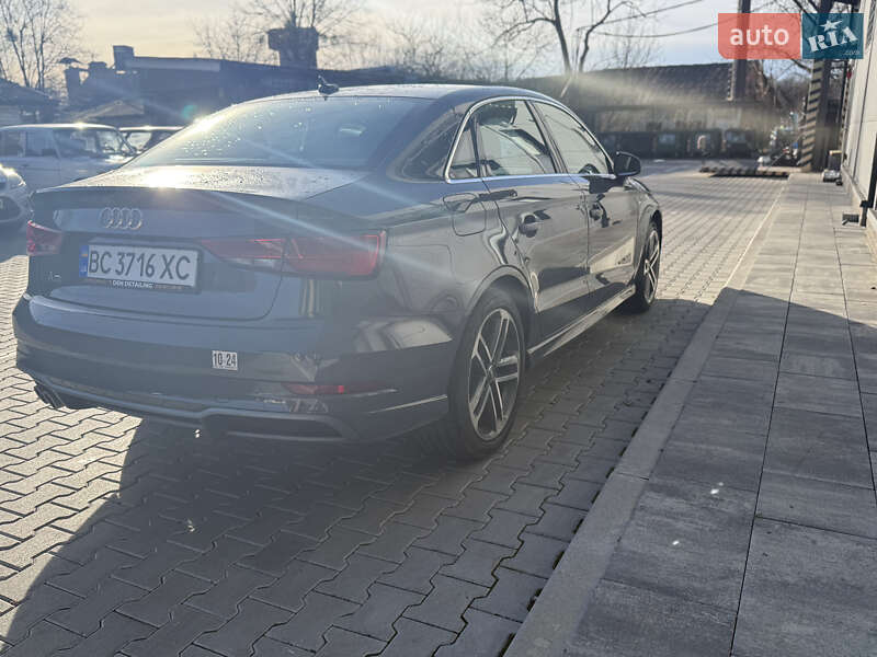 Седан Audi A3 2017 в Стрые