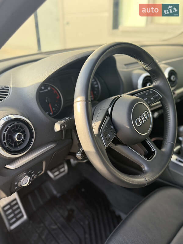 Седан Audi A3 2017 в Стрые