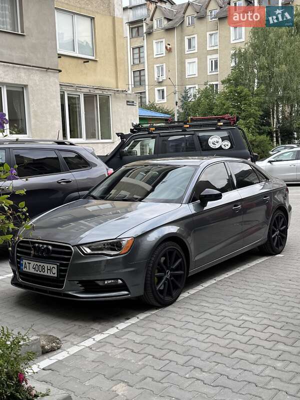 Седан Audi A3 2014 в Ивано-Франковске