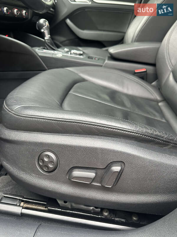 Хэтчбек Audi A3 2015 в Киеве