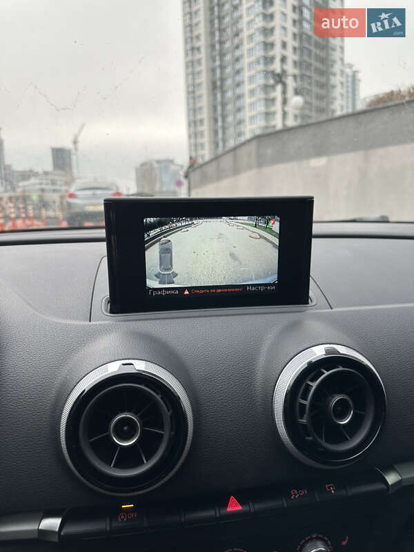 Хэтчбек Audi A3 2015 в Киеве