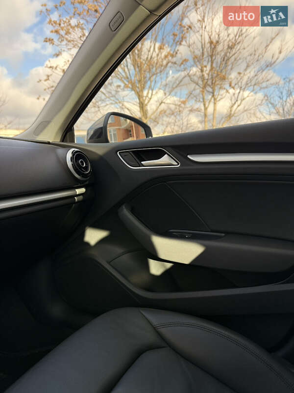 Хэтчбек Audi A3 2015 в Одессе фото 28 Хэтчбек Audi A3 2015 в Одессе