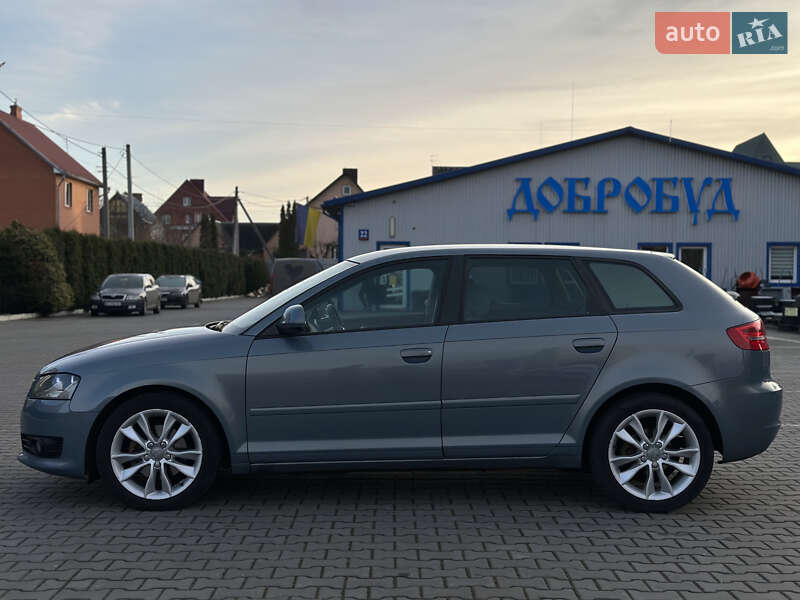 Хэтчбек Audi A3 2010 в Луцке