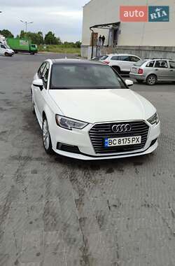 Хэтчбек Audi A3 2016 в Львове