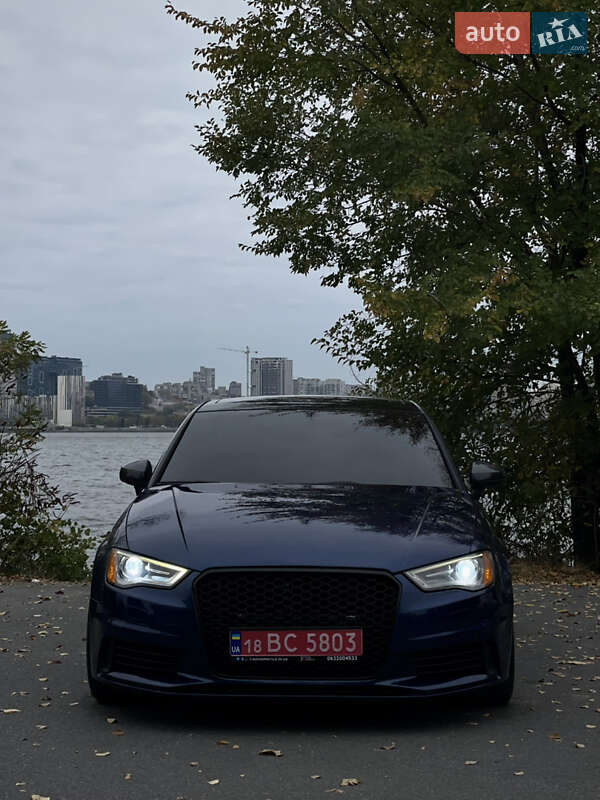 Седан Audi A3 2014 в Днепре