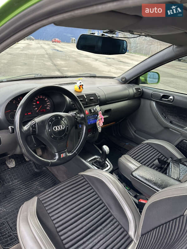 Хэтчбек Audi A3 1997 в Черновцах