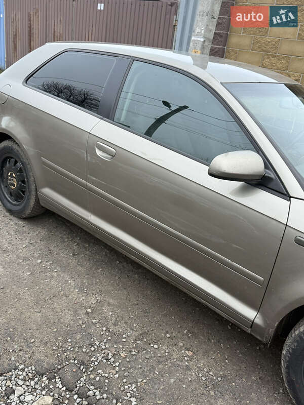 Хэтчбек Audi A3 2003 в Днепре