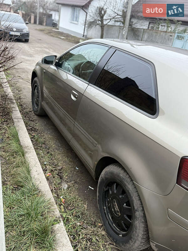Хэтчбек Audi A3 2003 в Днепре