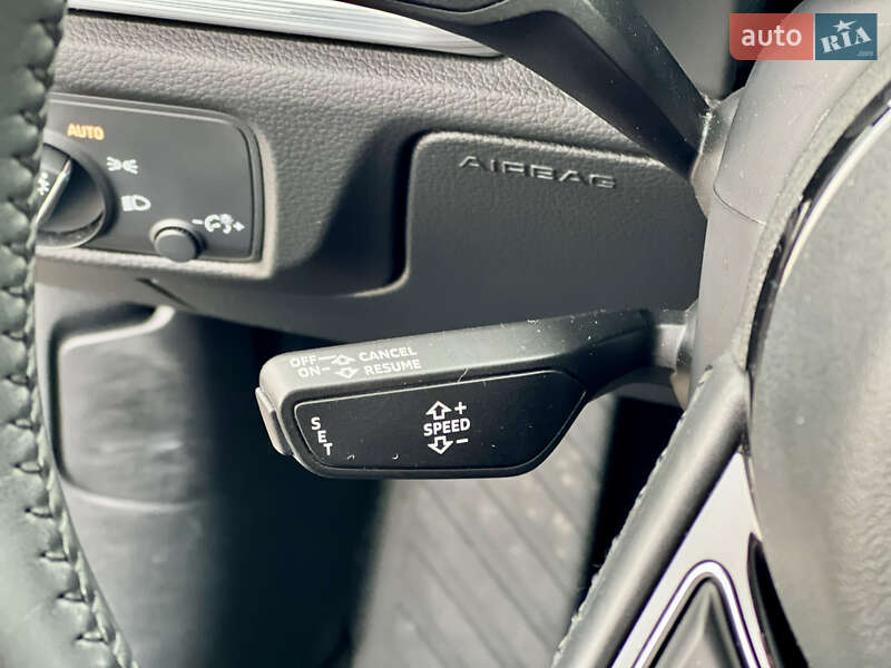 Седан Audi A3 2017 в Киеве фото 22 Седан Audi A3 2017 в Киеве