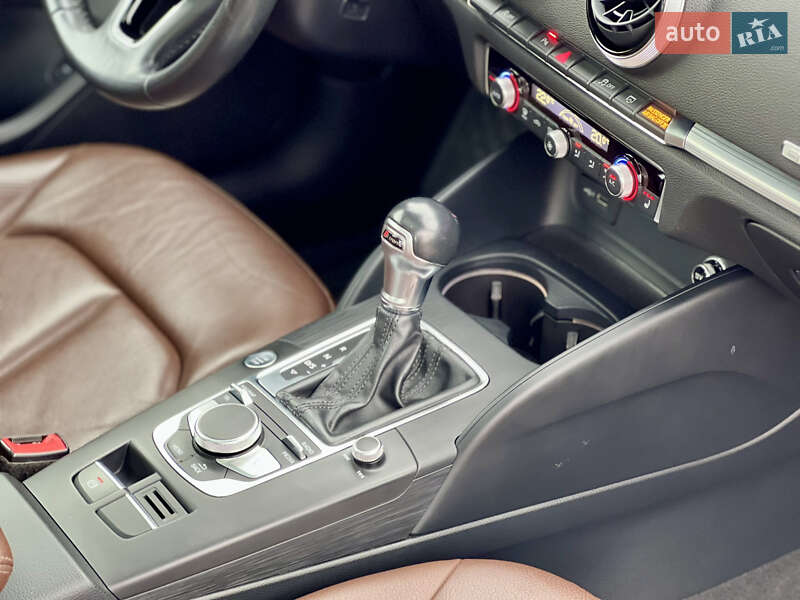 Седан Audi A3 2017 в Киеве фото 30 Седан Audi A3 2017 в Киеве