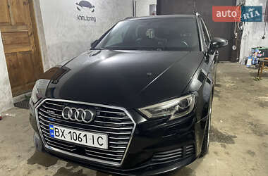 Хэтчбек Audi A3 2016 в Хмельницком