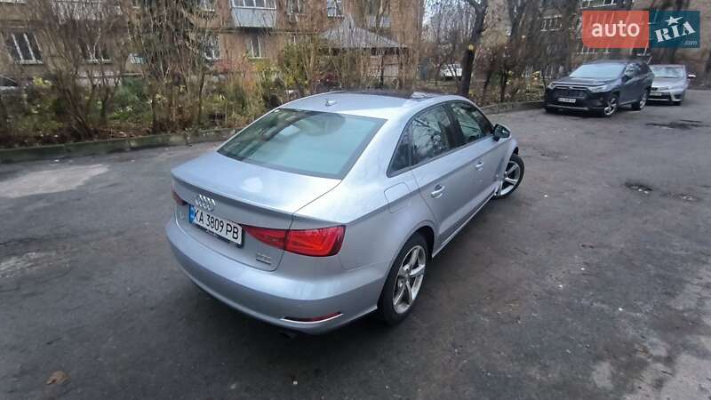 Седан Audi A3 2015 в Киеве
