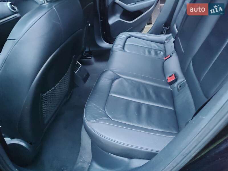 Седан Audi A3 2016 в Ивано-Франковске