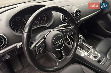 Седан Audi A3 2016 в Чернигове