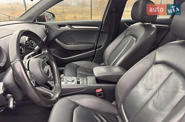Седан Audi A3 2016 в Чернигове