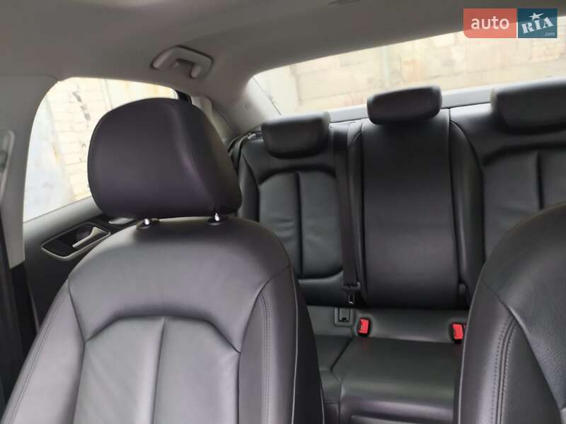 Седан Audi A3 2015 в Днепре