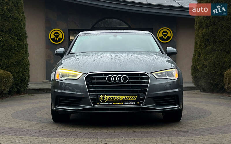 Седан Audi A3 2014 в Львові