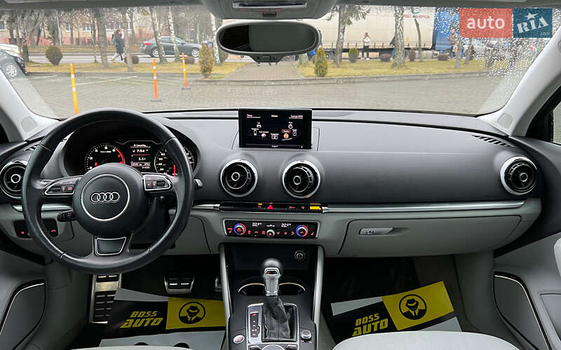 Седан Audi A3 2014 в Львові